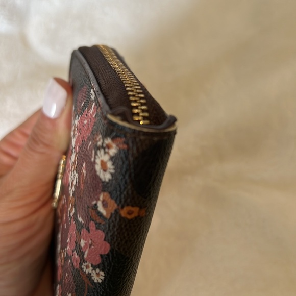 Coach Mini Wallet - Picture 7 of 7